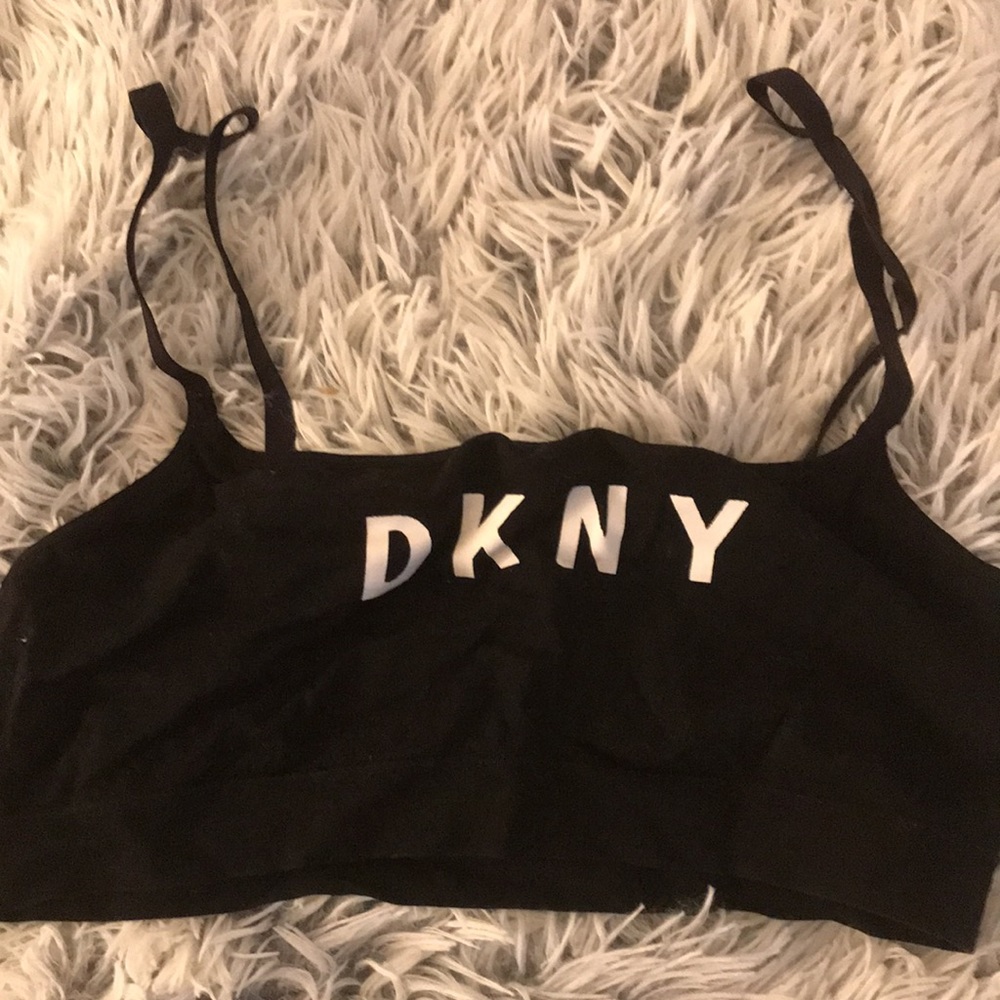 Sports bra bundle - Picture 3 of 4